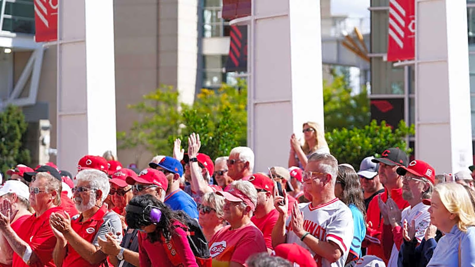 Major Change Could Be Coming to Cincinnati Reds Television Broadcasts