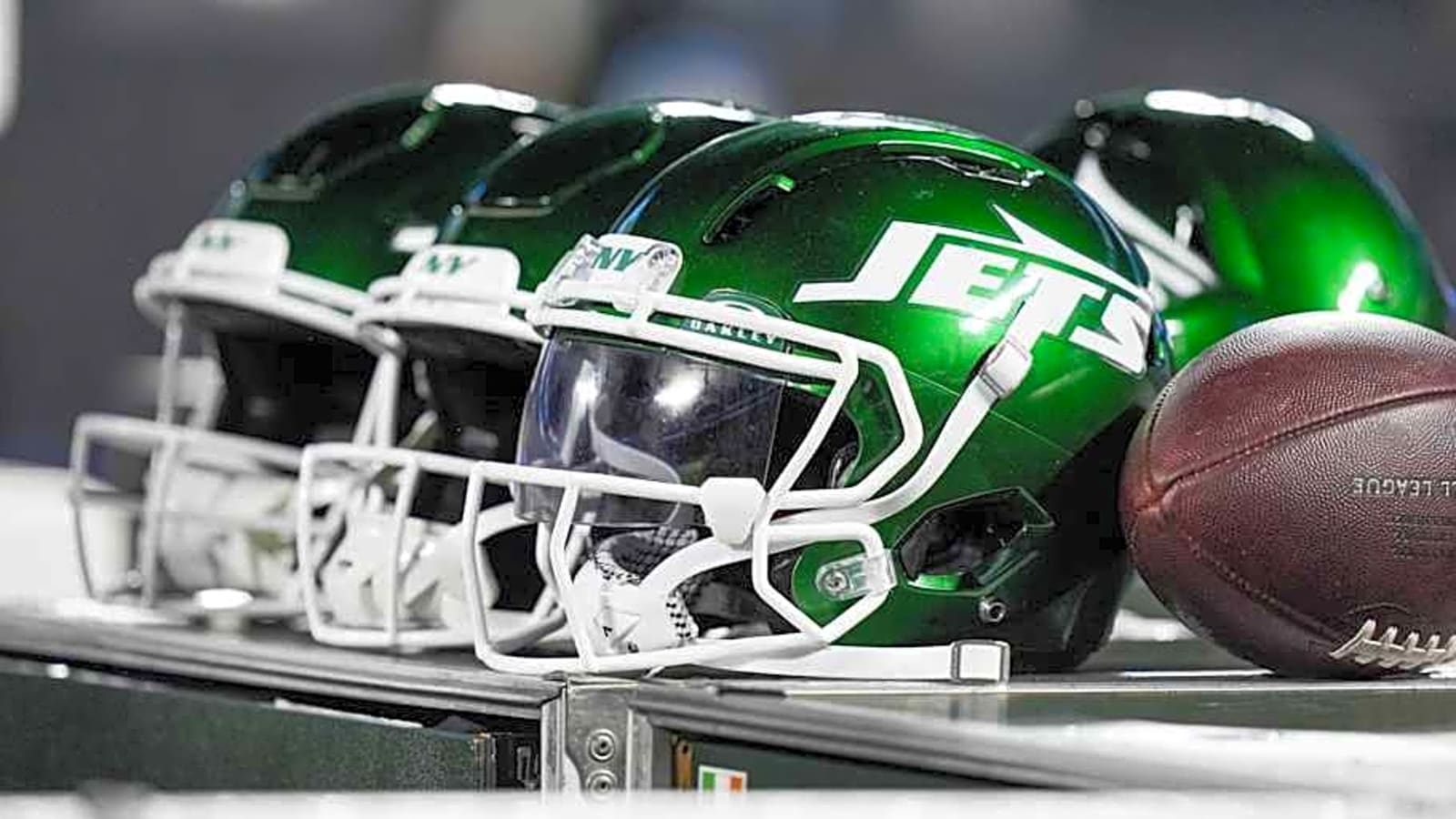 Jets &#39;Clear-Cut Favorite&#39; Emerging In Key Battle