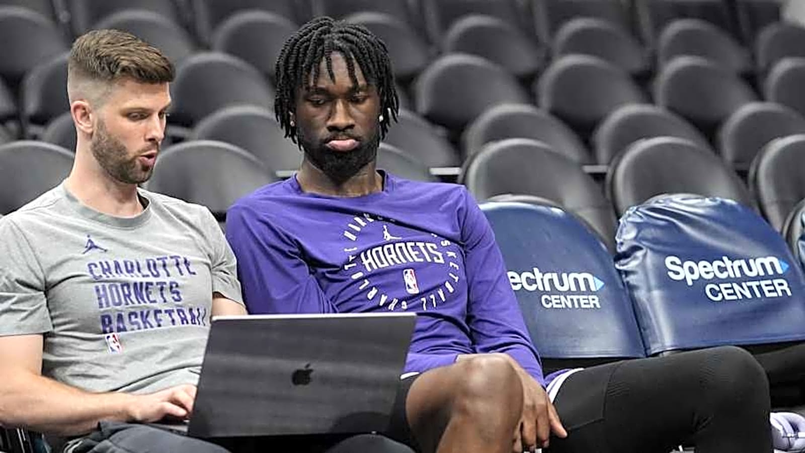 Hornets avoid repeat nightmare as Mark Williams trade goes official