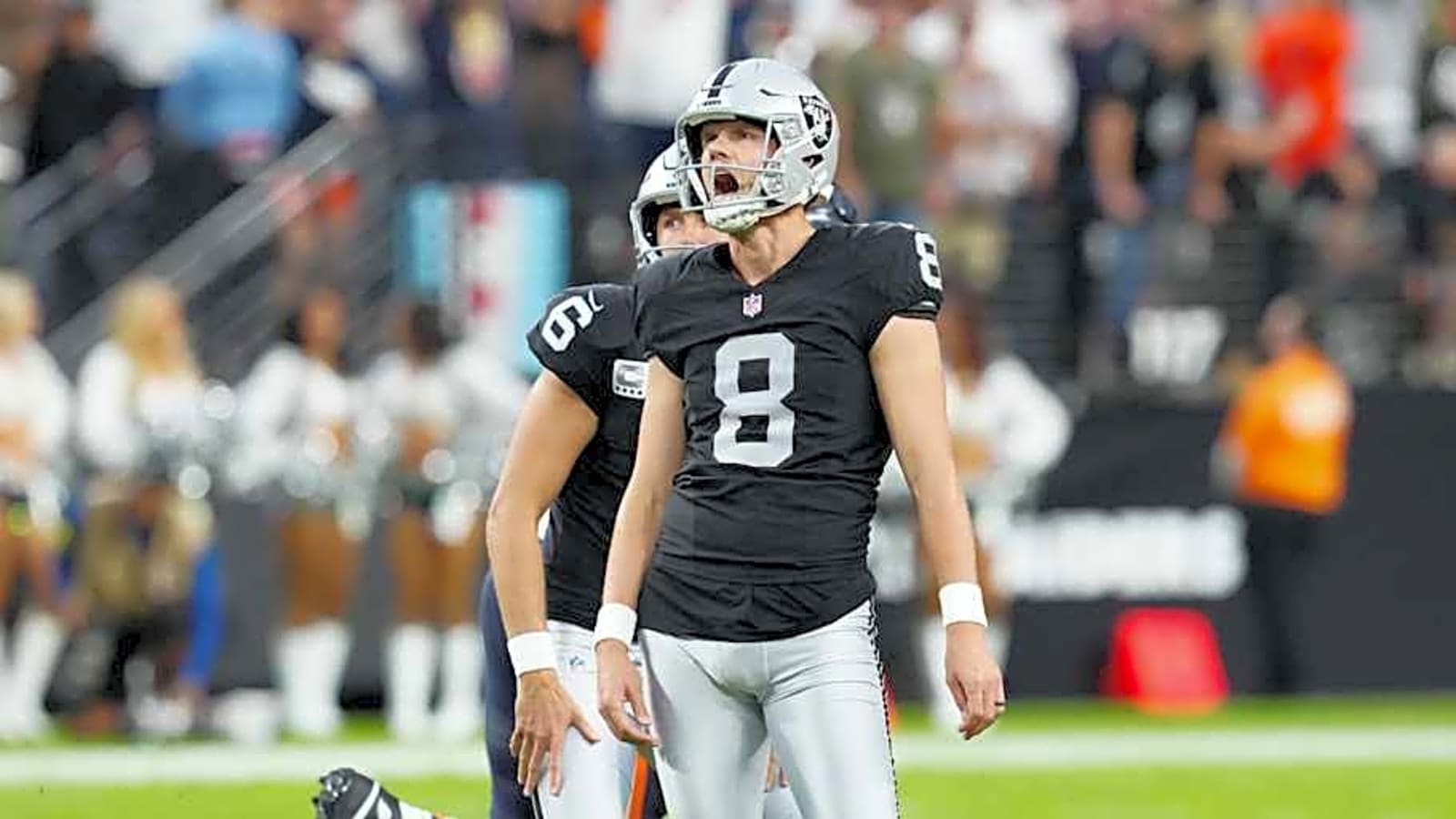 Raiders Pull Off Historically Rare Feat in Loss to Bears