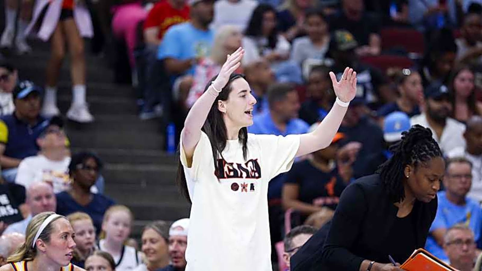 Caitlin Clark’s Reaction to Fever DeWanna Bonner Block Party Says It All