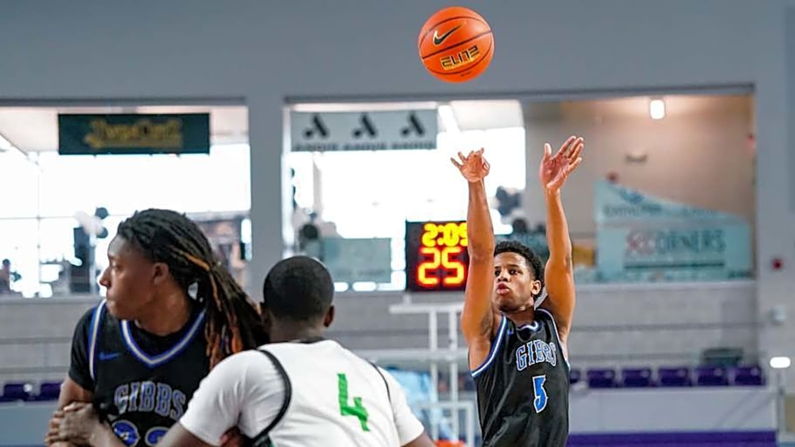 Houston Cougars Host Elite 4-Star Guard