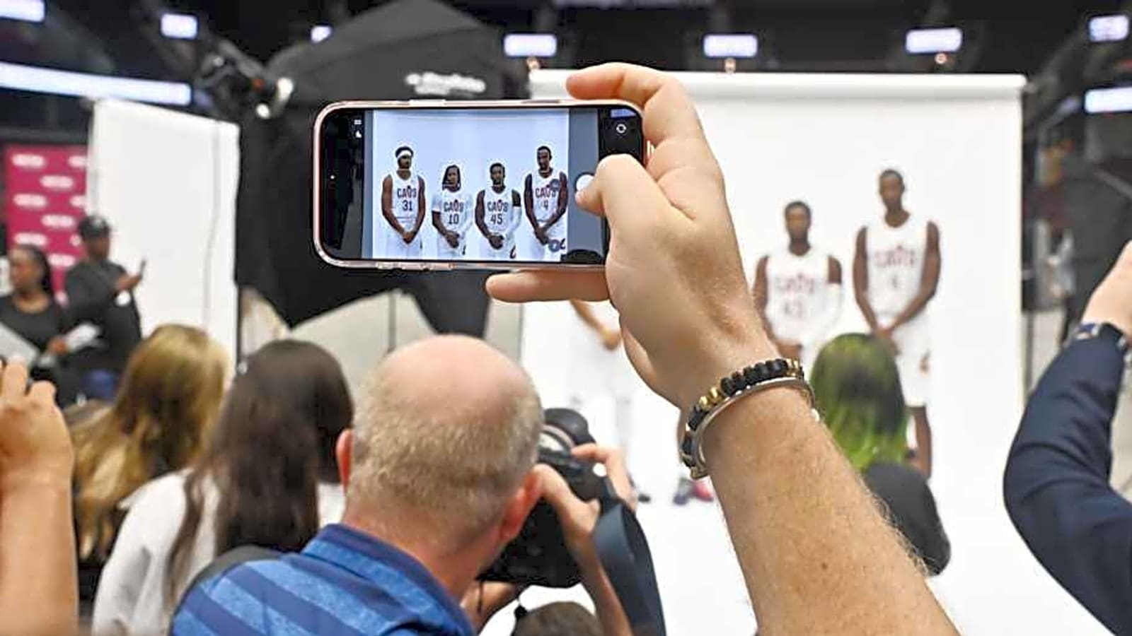 NBA teams reportedly eyeing trade for Cleveland Cavaliers All-Star player