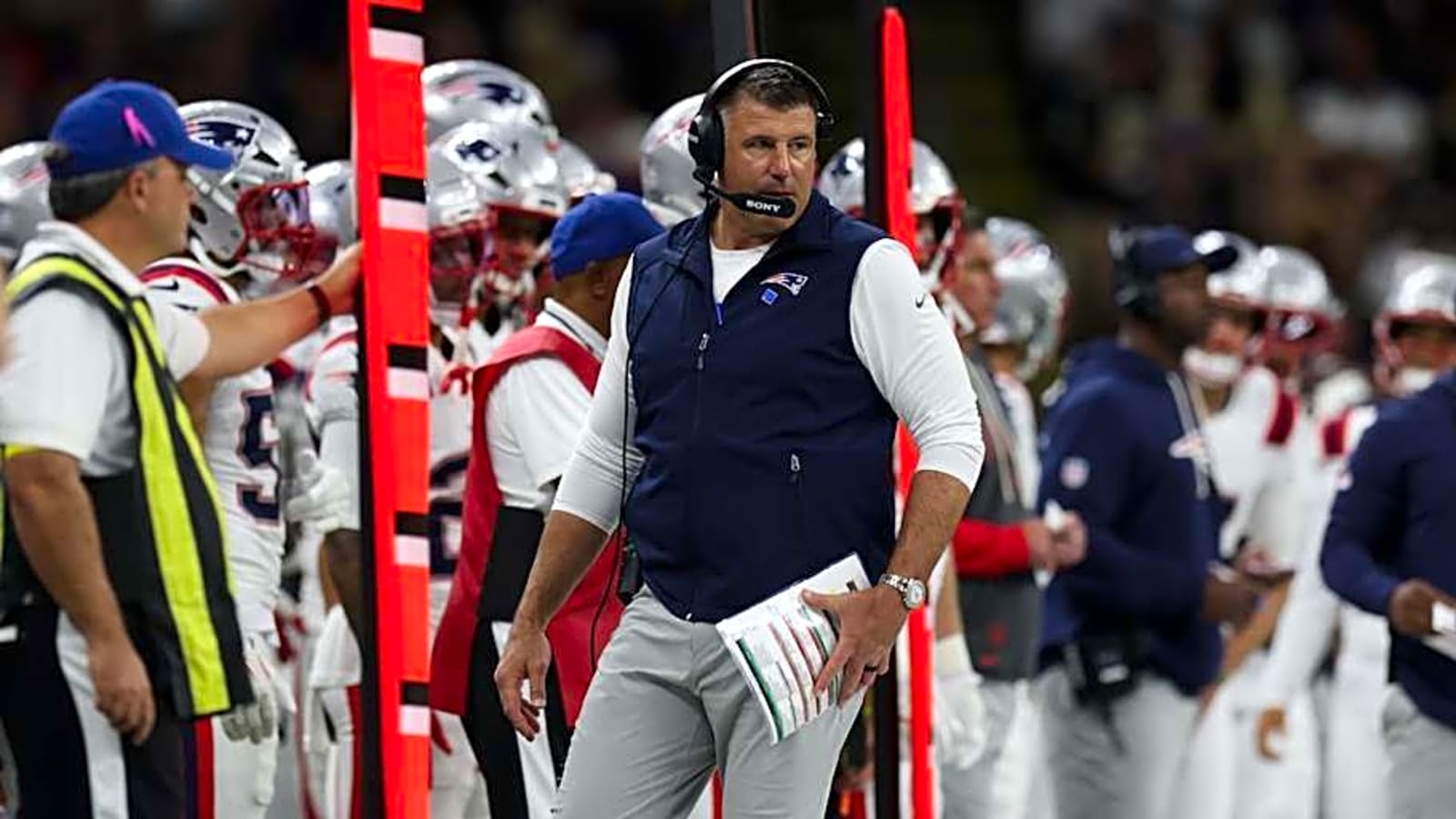Mike Vrabel Calls Out Refs After Patriots Game