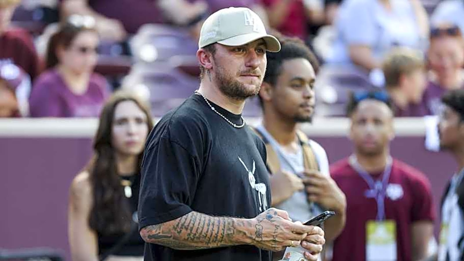 Oklahoma QB John Mateer Shades Texas A&M Legend Johnny Manziel