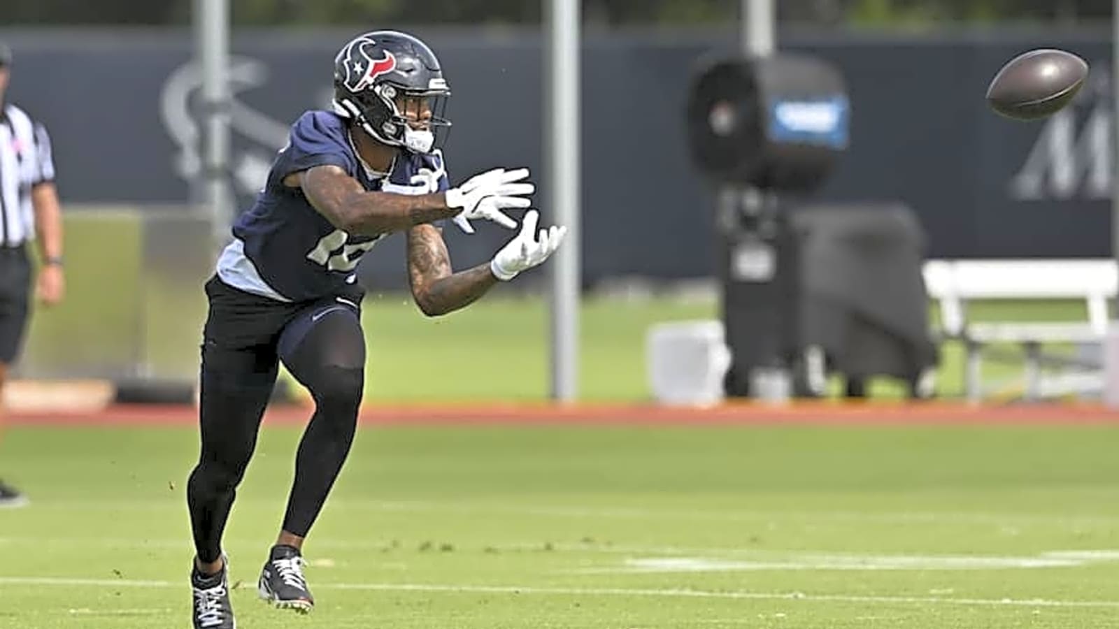 NFL Superstar Reveals Massive Comparison for Texans&#39; Nico Collins