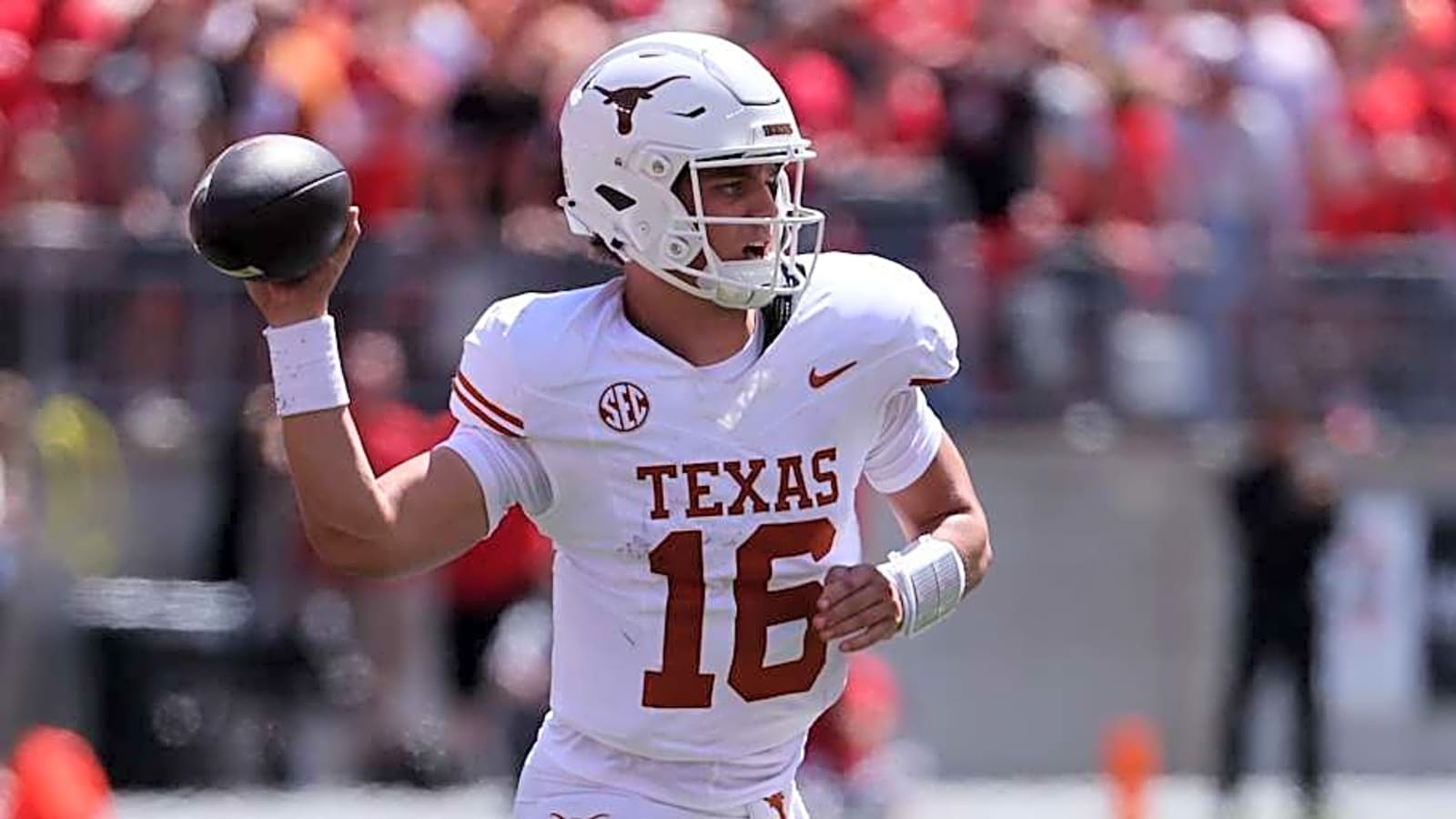 Texas Longhorns Fans Missing Quinn Ewers After Brutal Arch Manning Performance