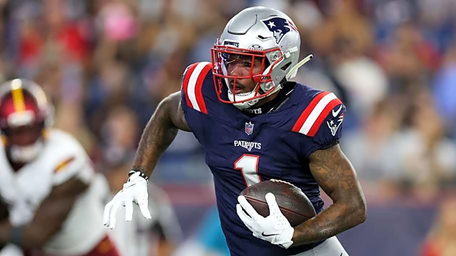 Steelers Showing Interest in Patriots Second-Round WR