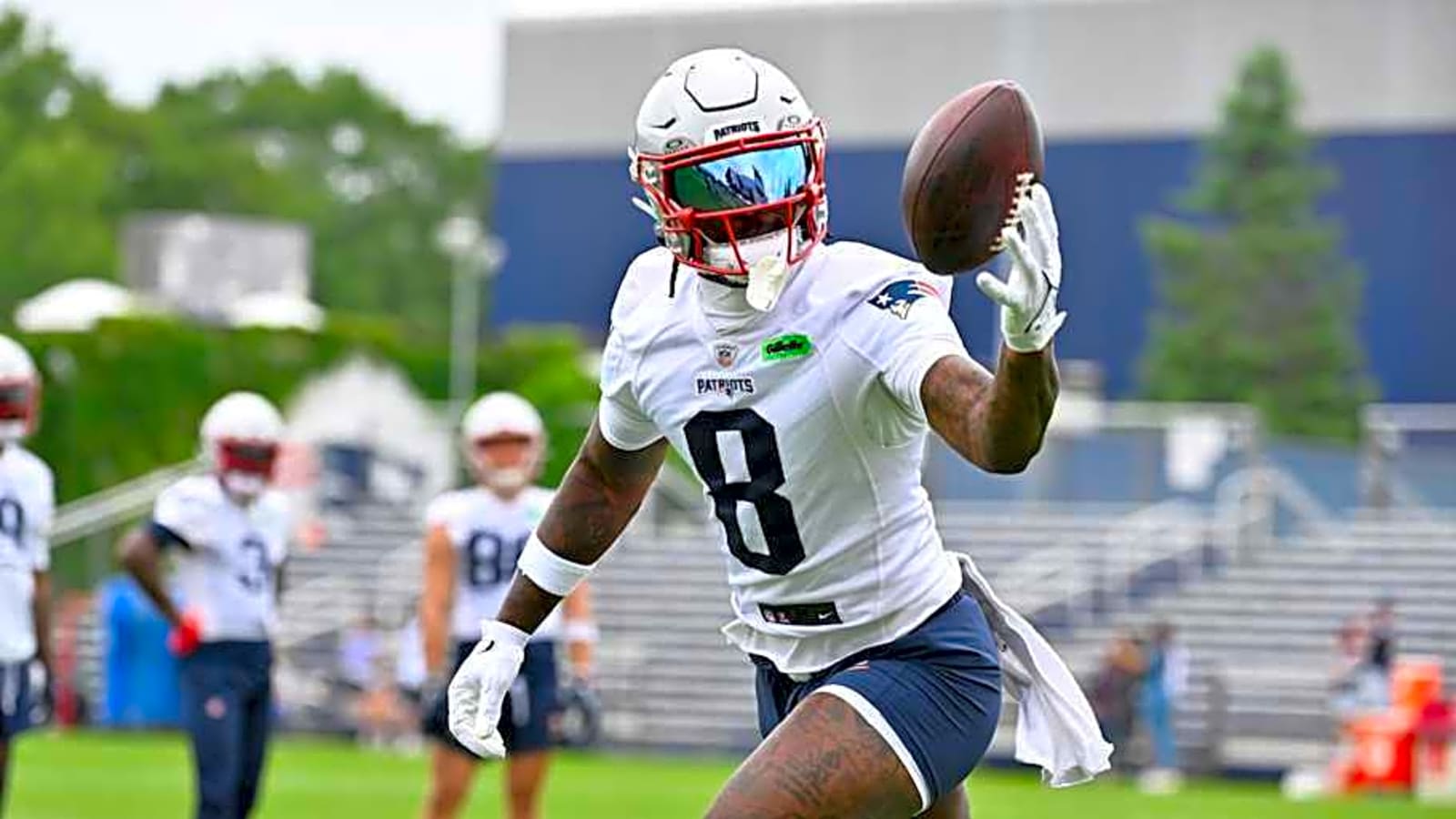 Patriots’ Drake Maye Forming Strong Bond with Top WR