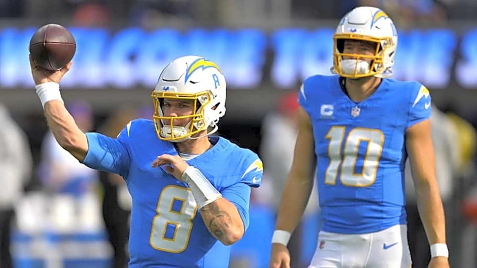 Chargers trade pitch adds $4 million quarterback as another backup option