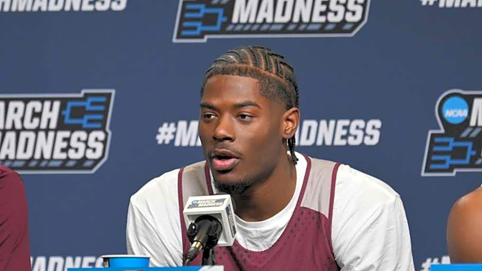 Houston Rockets Reportedly Sign Defensive-Minded Forward