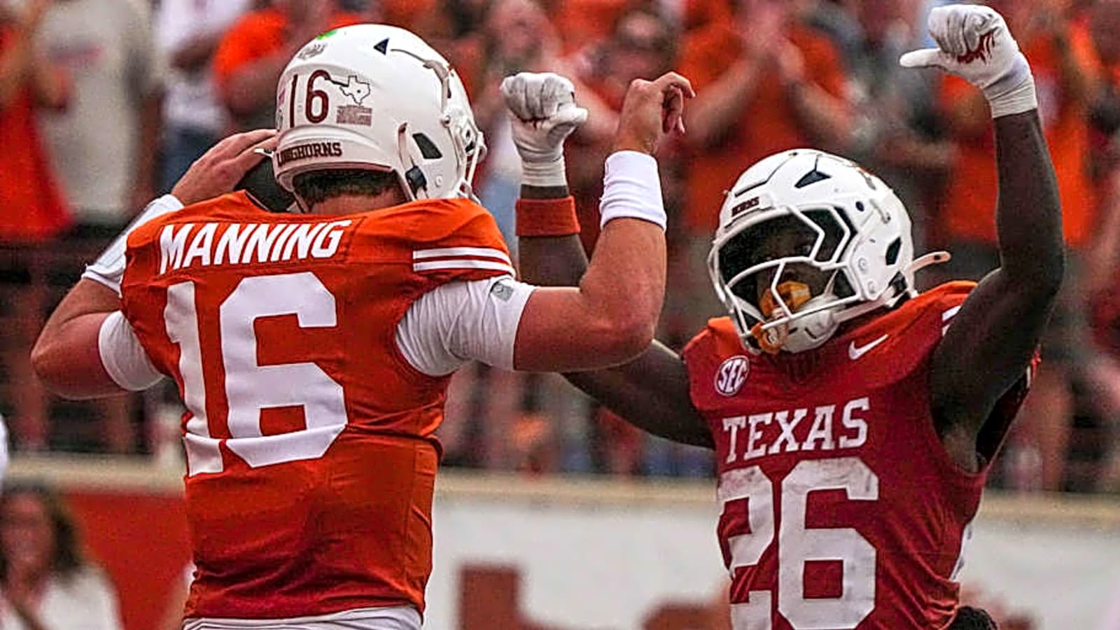 Multiple Texas Longhorns Land on Preseason All-SEC Team