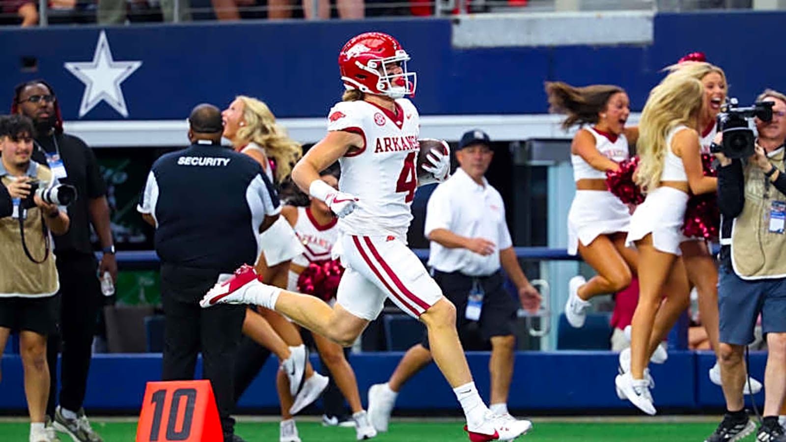 Lions Trade Up, Select WR Isaac TeSlaa in Third Round