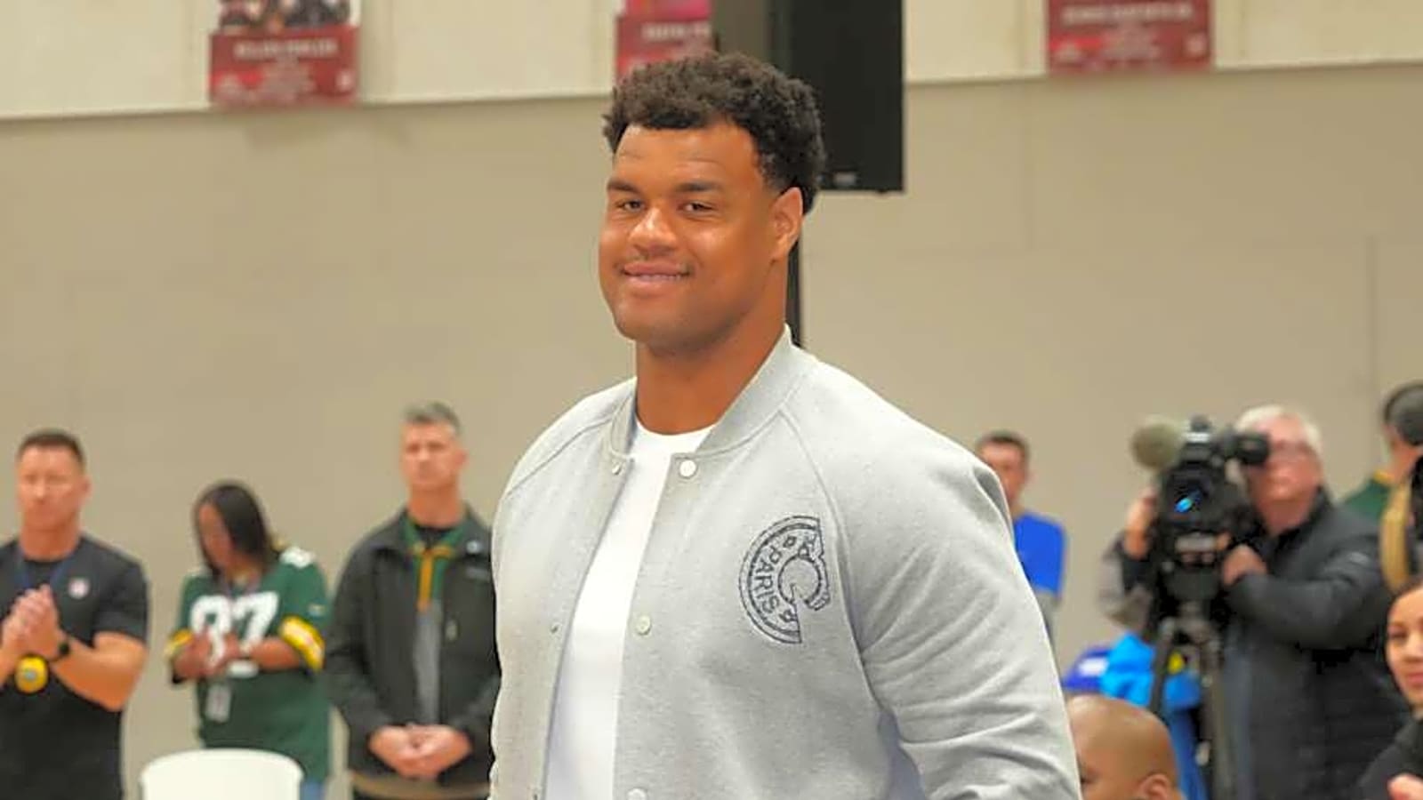 Travon Walker Recognizes Jaguars&#39; Arik Armstead&#39;s Elite Leadership Skills