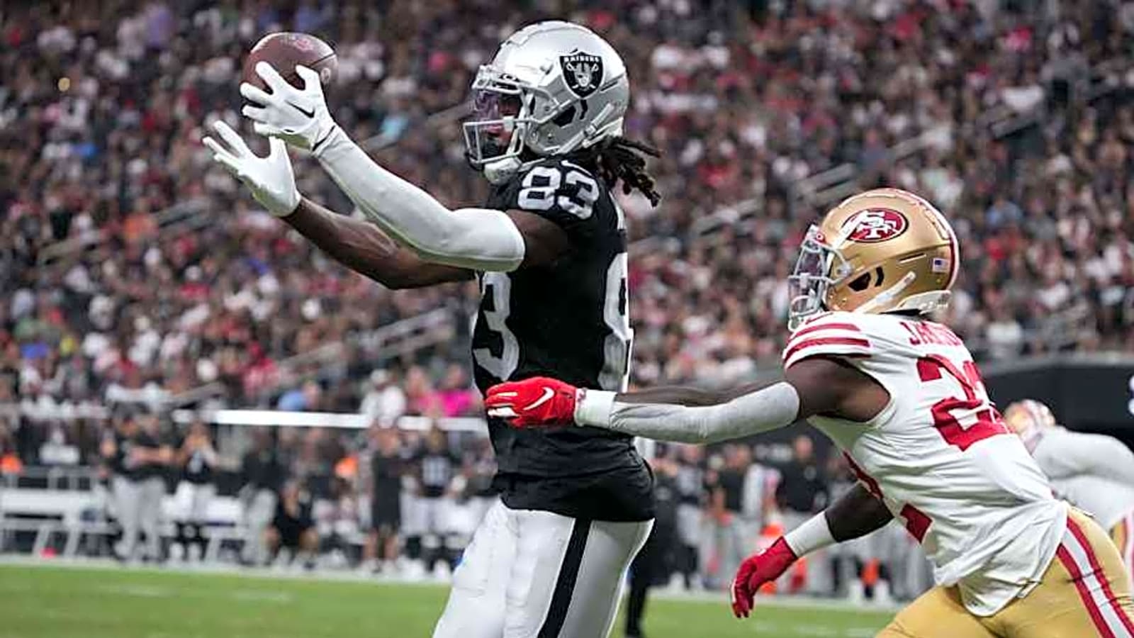 Bills add to WR competition, sign ex-Patriots' reserve after Raiders' release