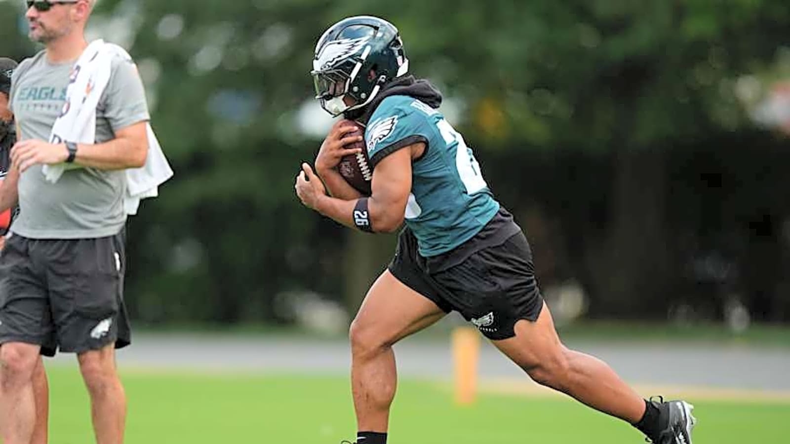 Eagles&#39; Saquon Barkley Lands Bold Fantasy Prediction