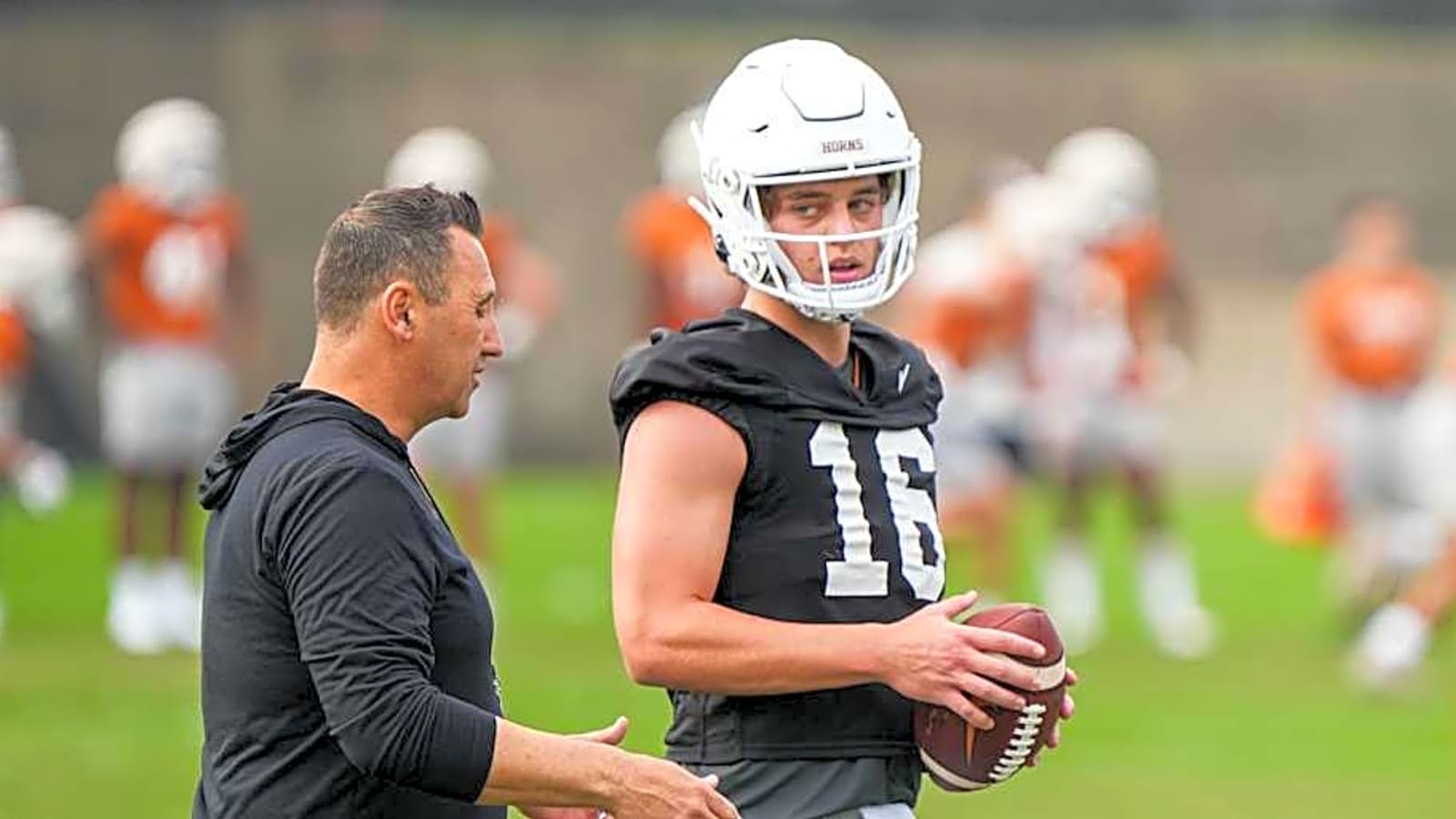 Texas Longhorns&#39; Steve Sarkisian Praises Arch Manning&#39;s Patience