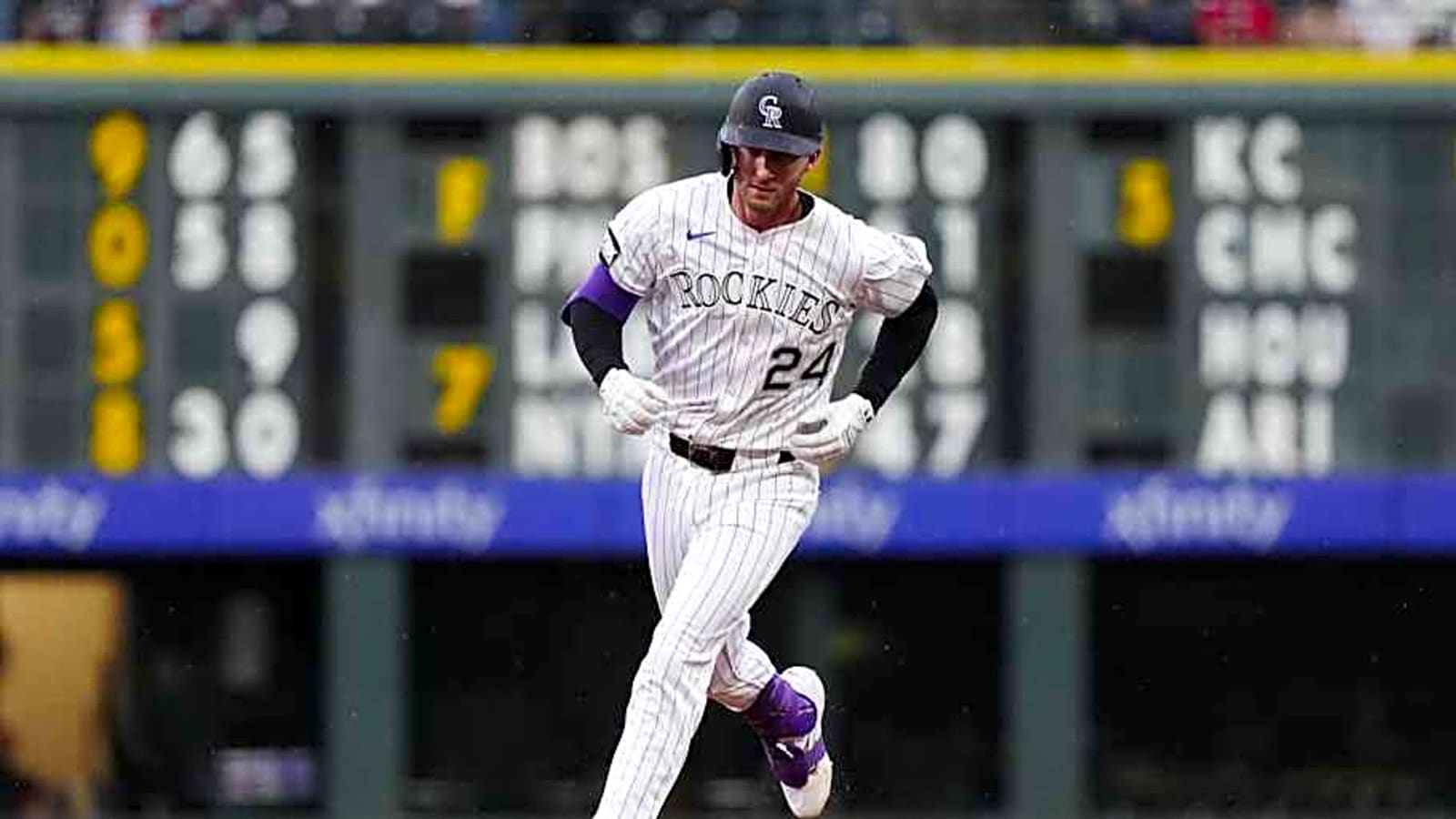 Yankees Backup Trade Target Driving Up Price