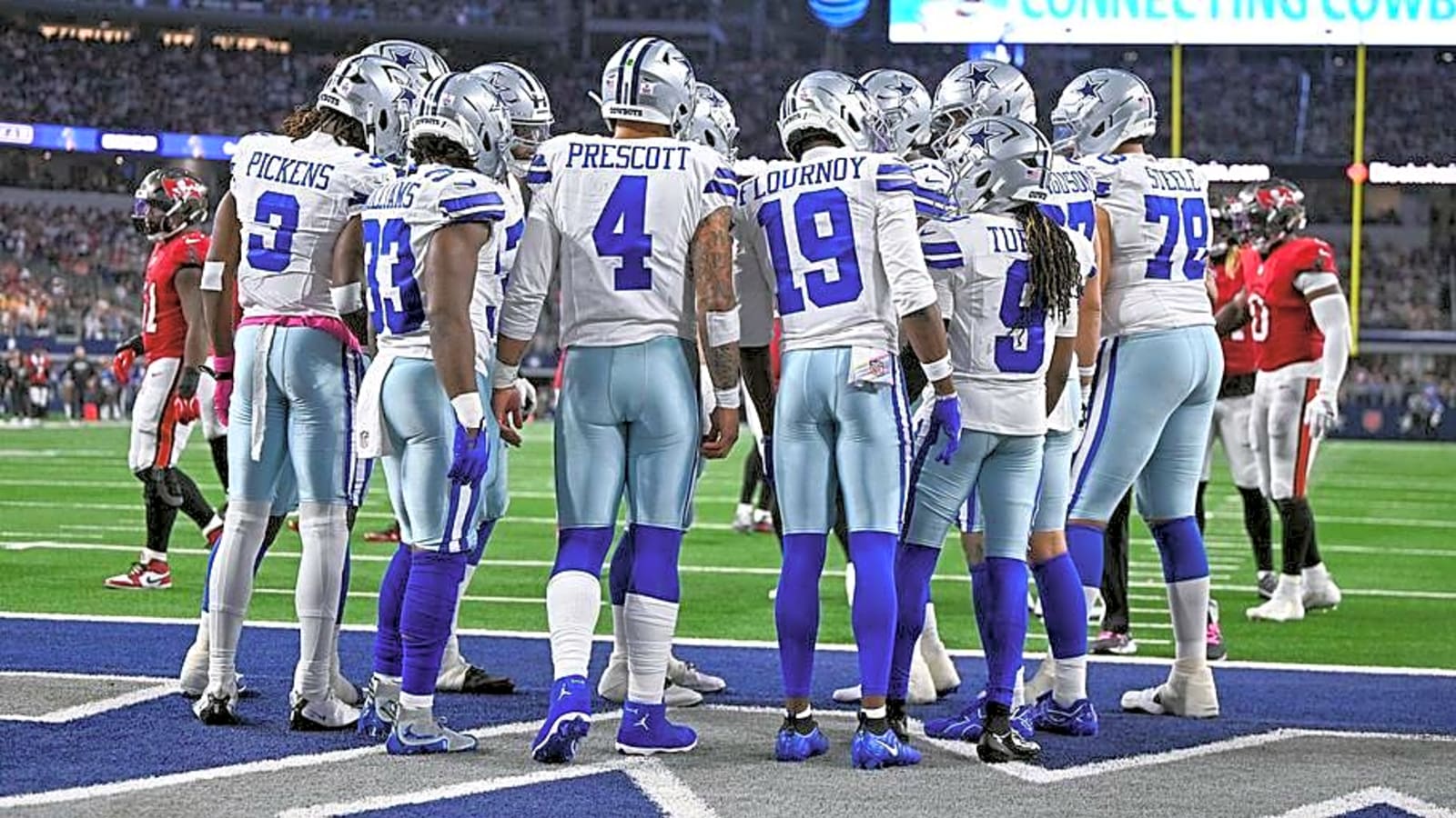 Cowboys Legend Says Sideline Felt ‘Hopeless’ During Latest Loss