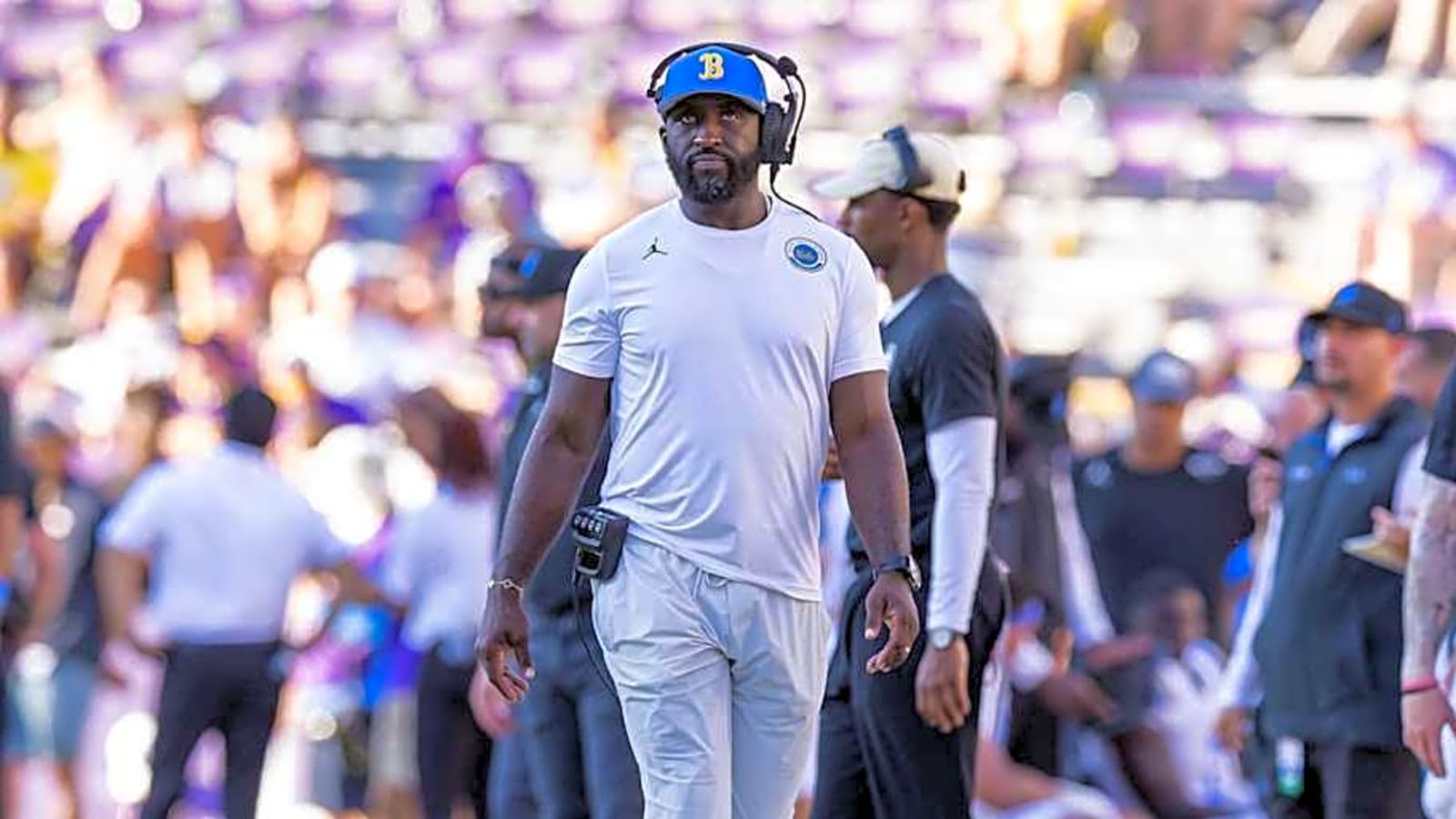 Simulating UCLA&#39;s Season in College Football 26: Week 12