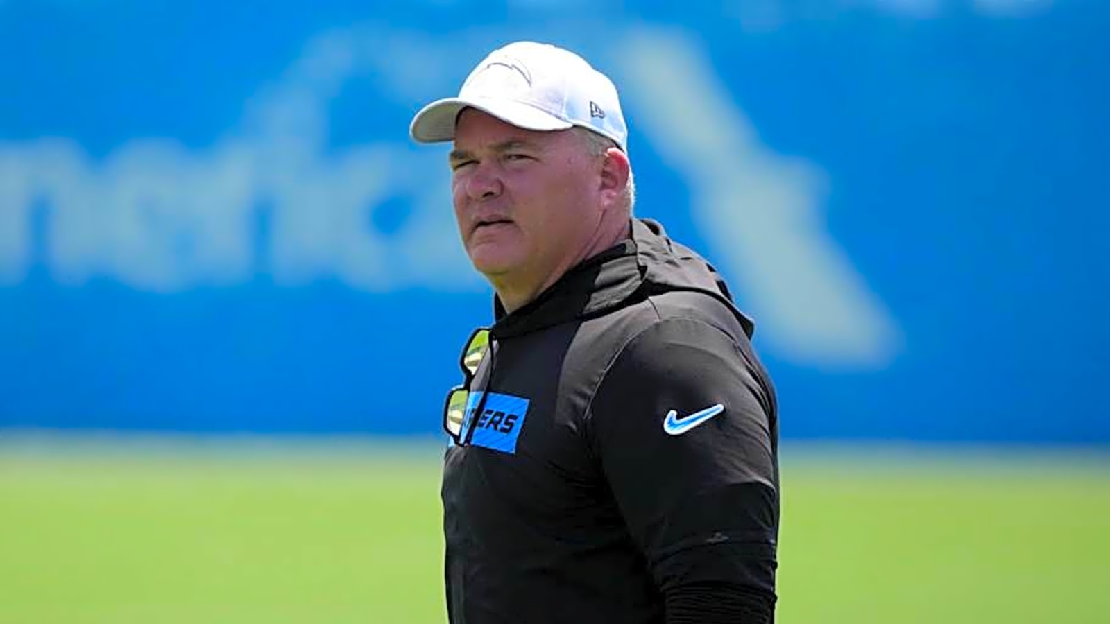 Chargers hinted at why trade arrival might not play vs. Steelers