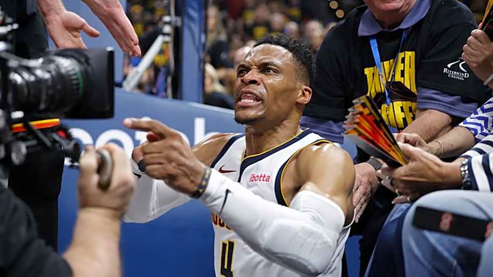 NBA World Reacts To Russell Westbrook&#39;s Performance In Thunder-Nuggets Game