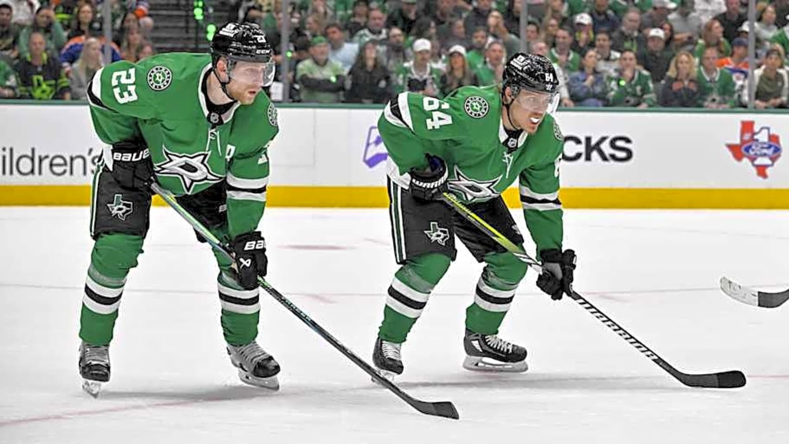 Ducks Sign Scoring Winger