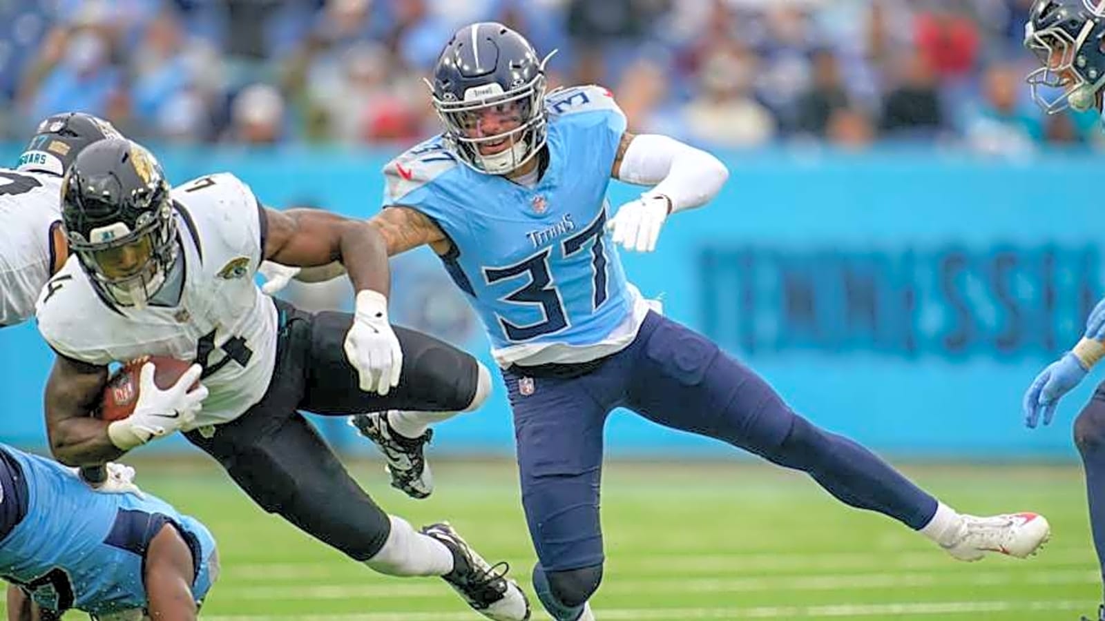 Titans DB Needs New Contract
