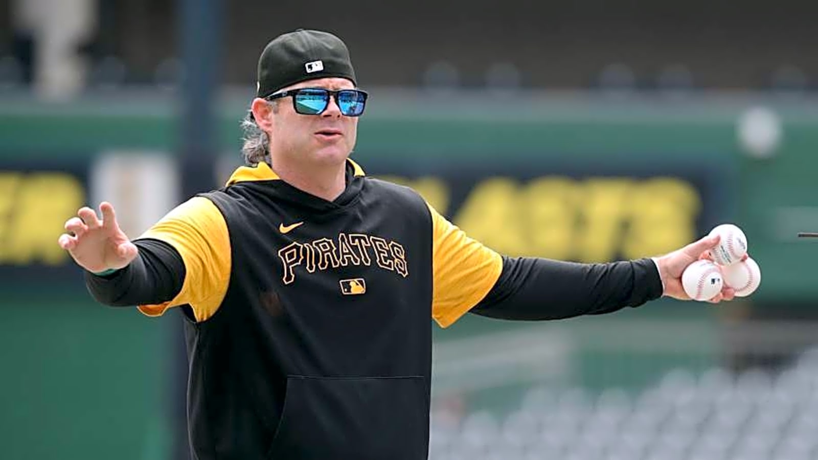 Report: Pirates Hitting Coach Staying On in 2026