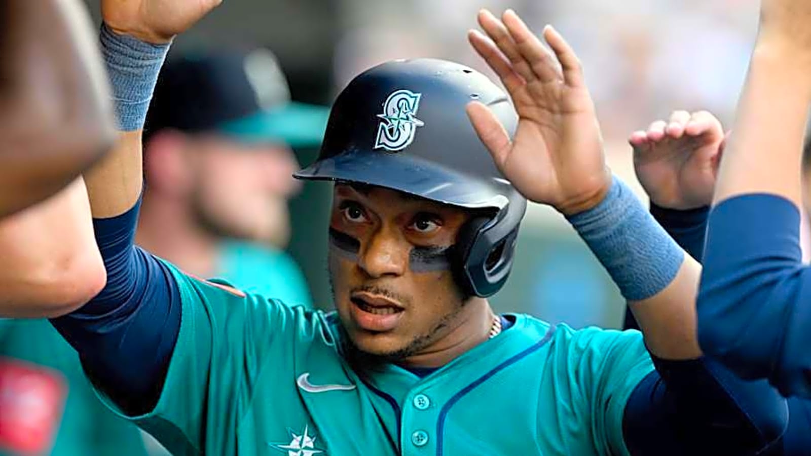 Seattle Mariners Use Home Run Barrage, End First Half in Possession of Playoff Spot