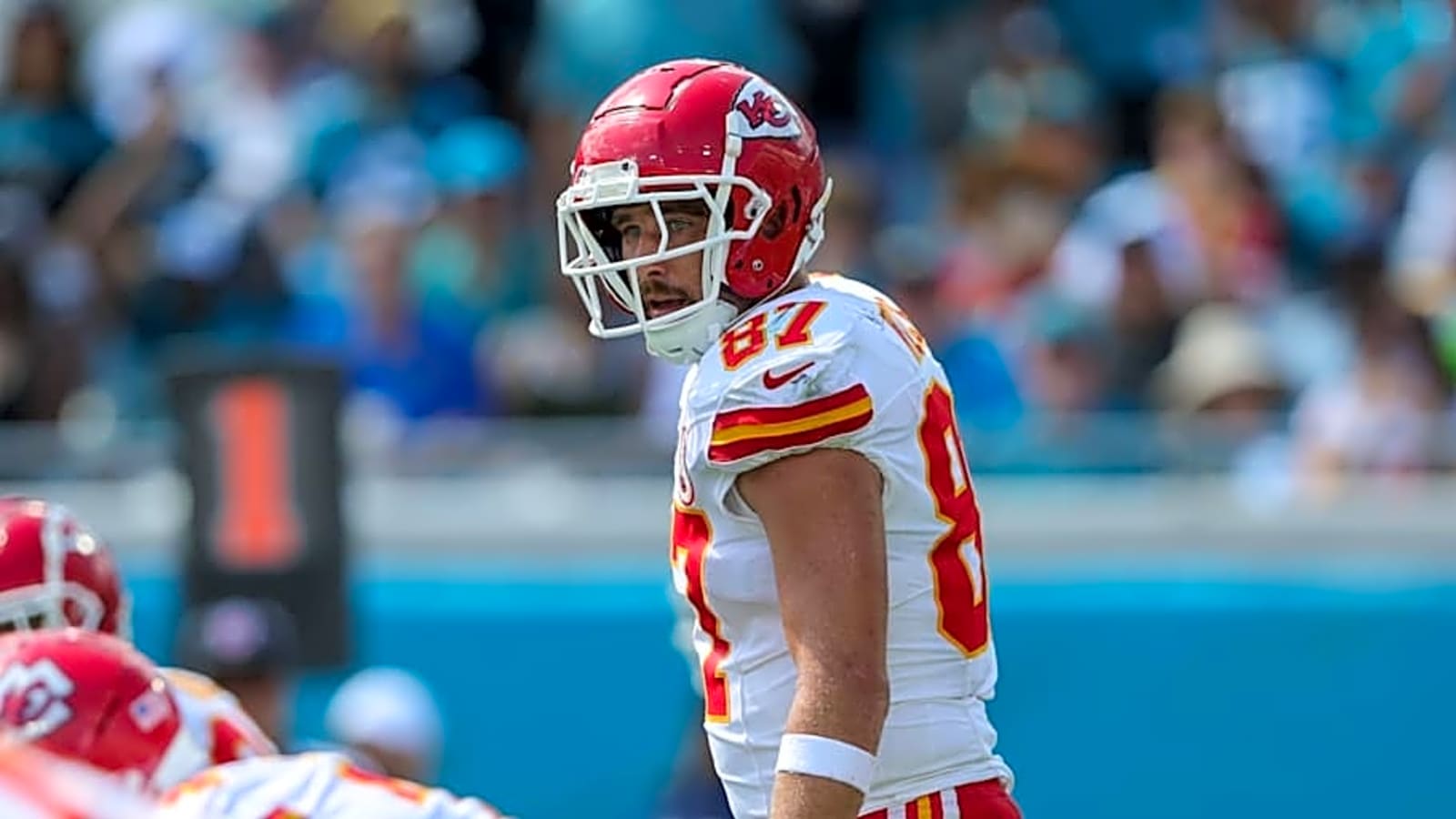 Former Coach Responds to Chiefs&#39; Kelce&#39;s Claim on Jaguars&#39; Hunter