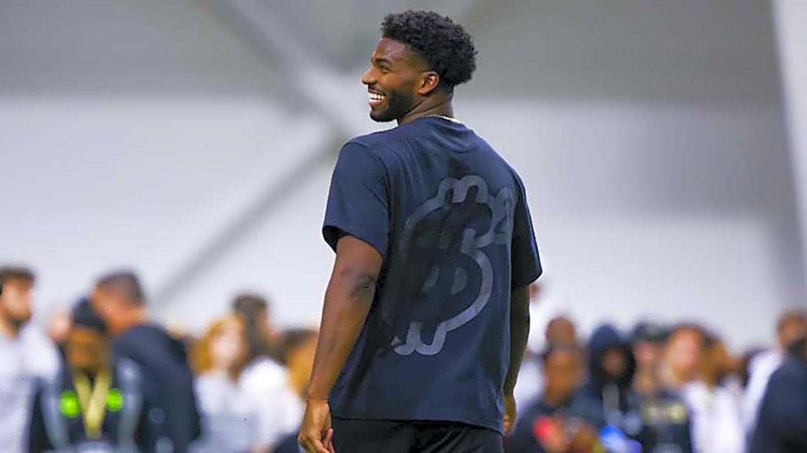 Shedeur Sanders’ Personal Brand Sells Out Amid NFL Fan-Led Boycott: 2Legendary Apparel