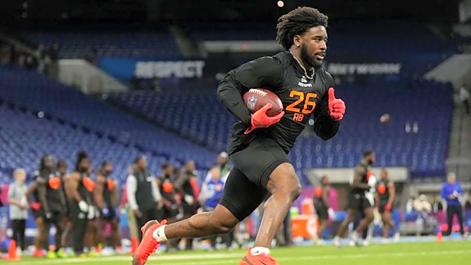 NFL Mock Draft: Raiders Address RB on Day Three