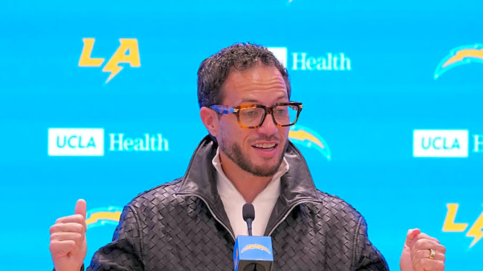 Chargers Eyeballing Another Surprising Luxury Pick, This Time for Mike McDaniel?