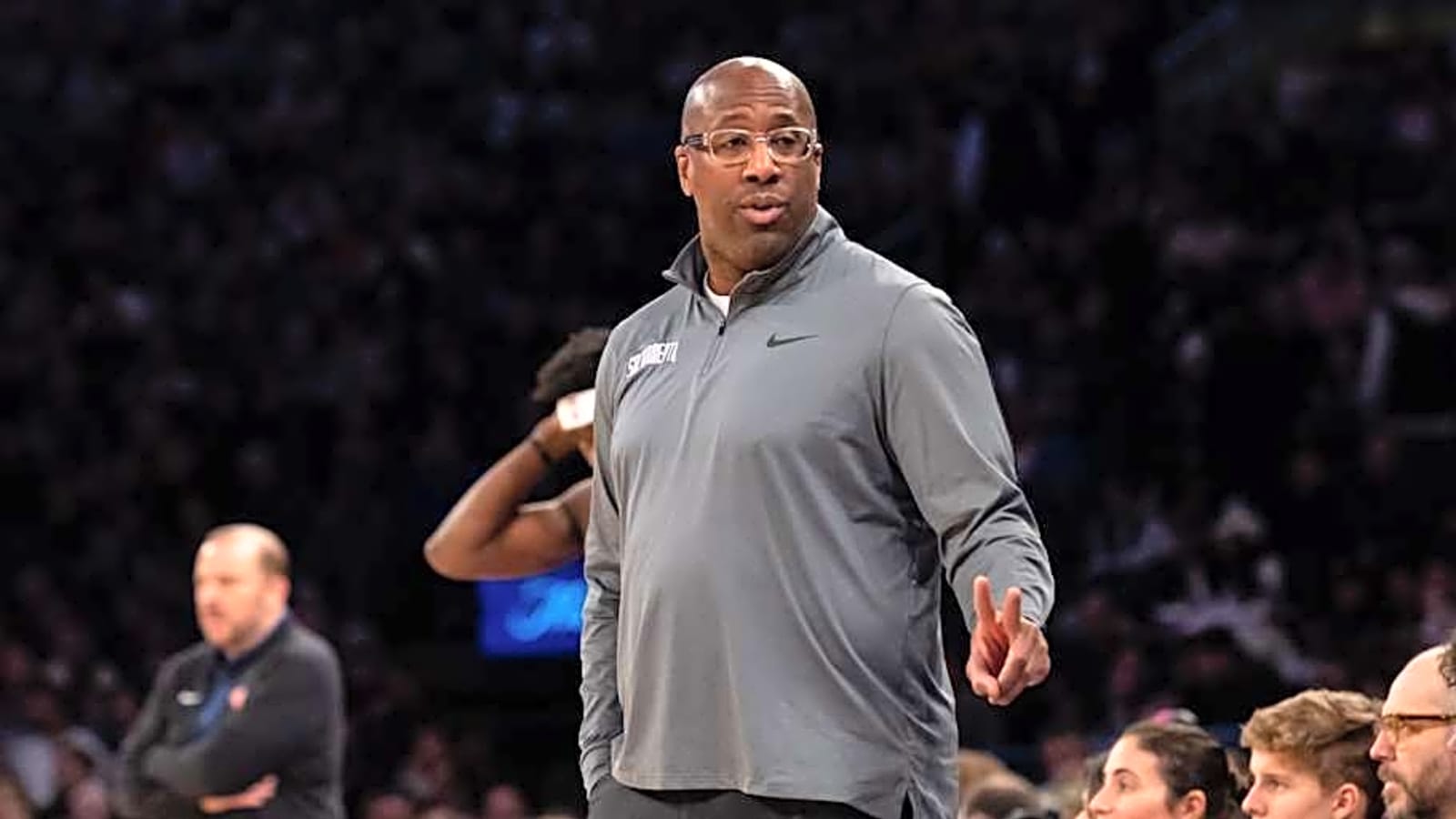 Knicks&#39; Mike Brown Reveals Thoughts on Tom Thibodeau
