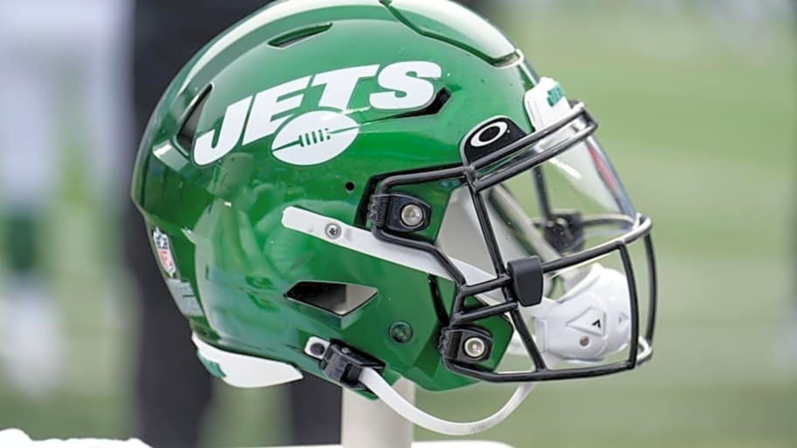Jets &#39;Clearly Betting&#39; On Surprising Addition At Receiver