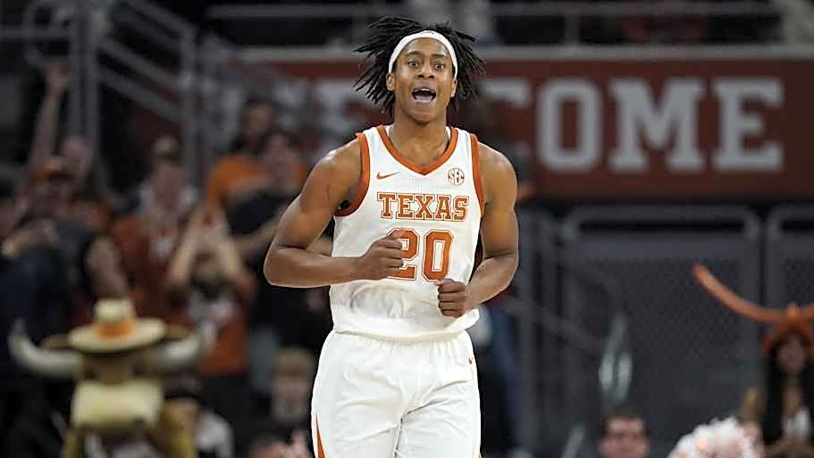 Texas Longhorns&#39; Tre Johnson Shines in NBA Summer League Debut