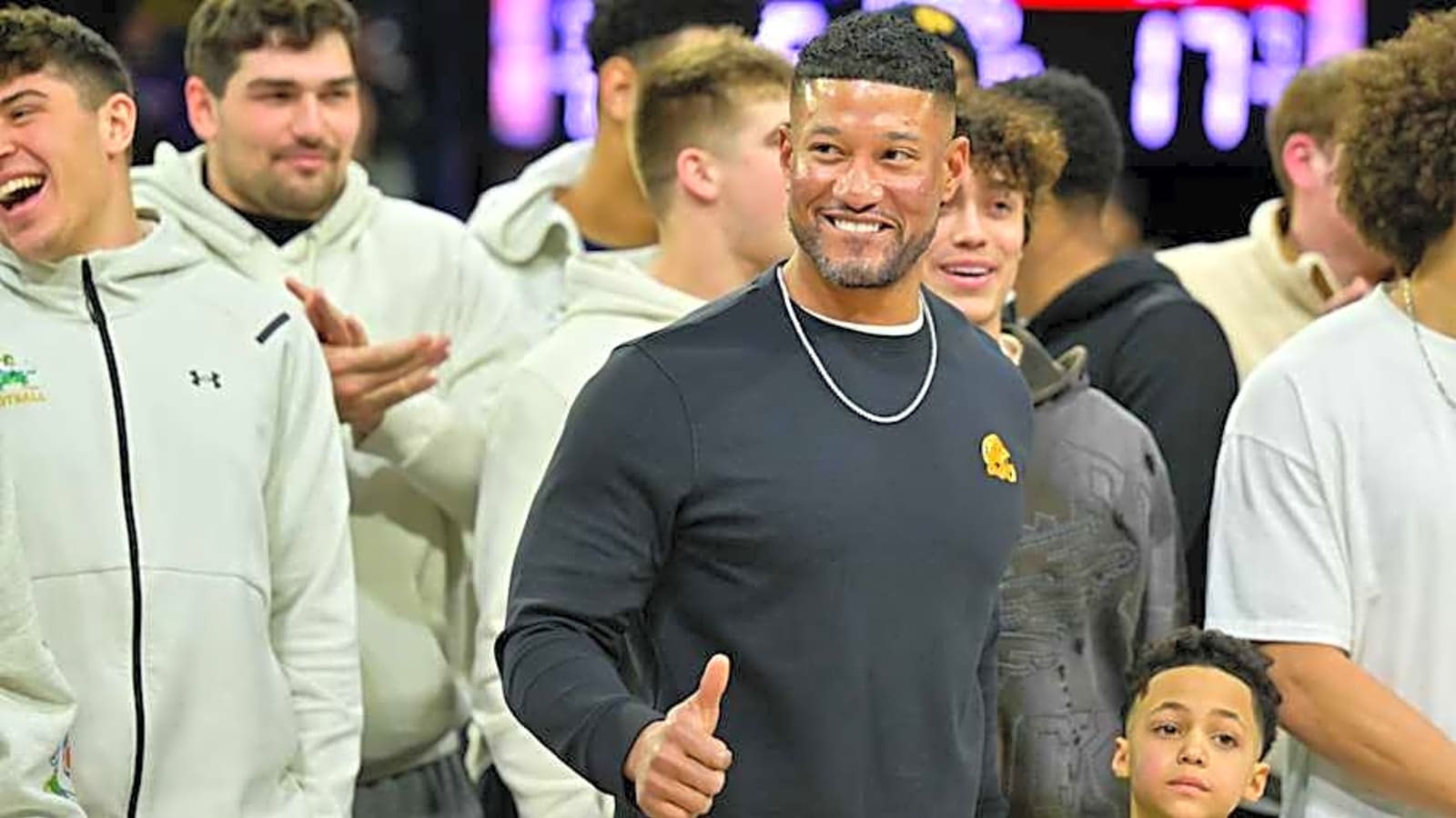 Notre Dame&#39;s Silent Recruiting Weapon Starts to Make Noise