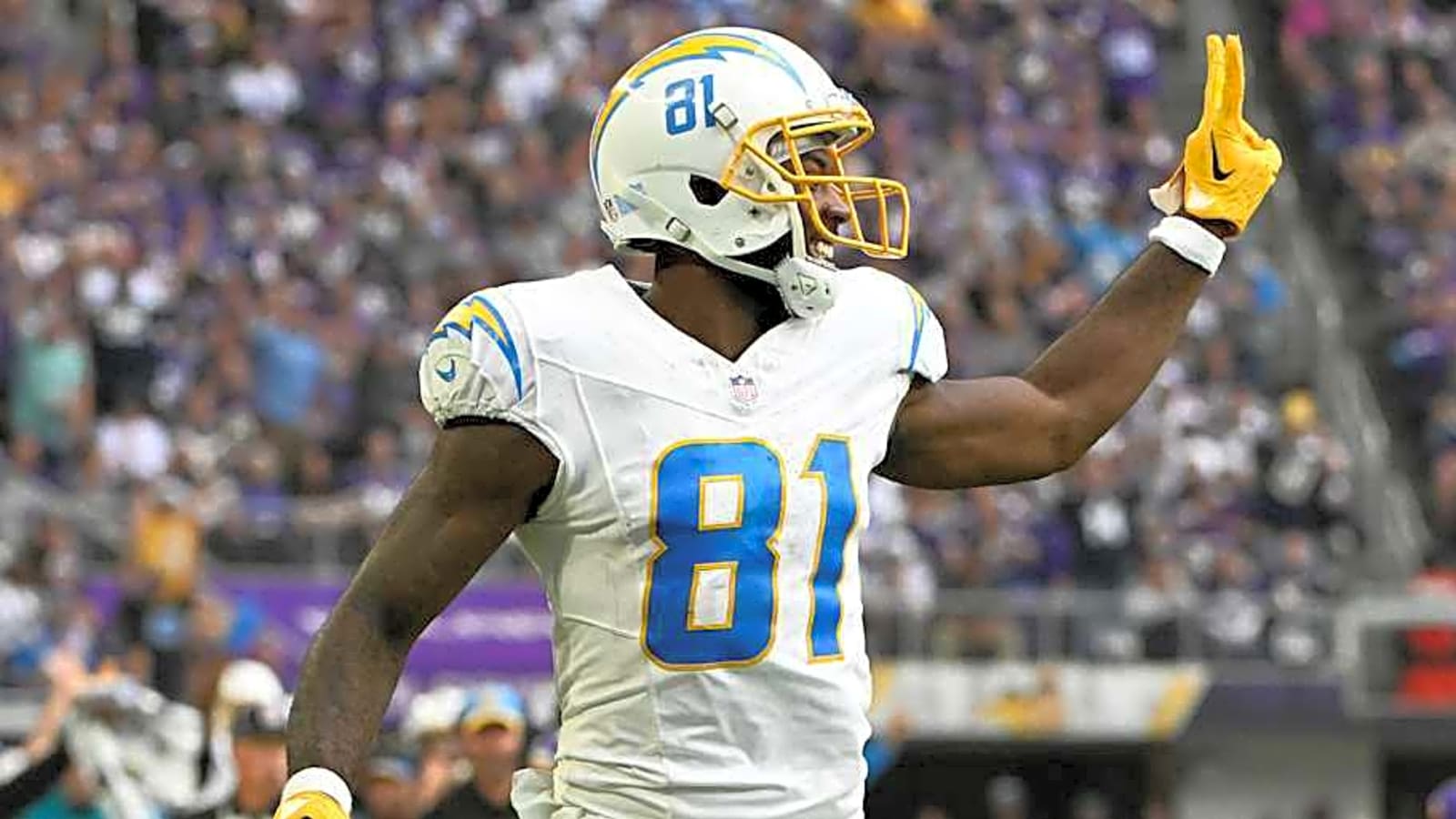 Mike Williams shocks Chargers fans with sudden retirement