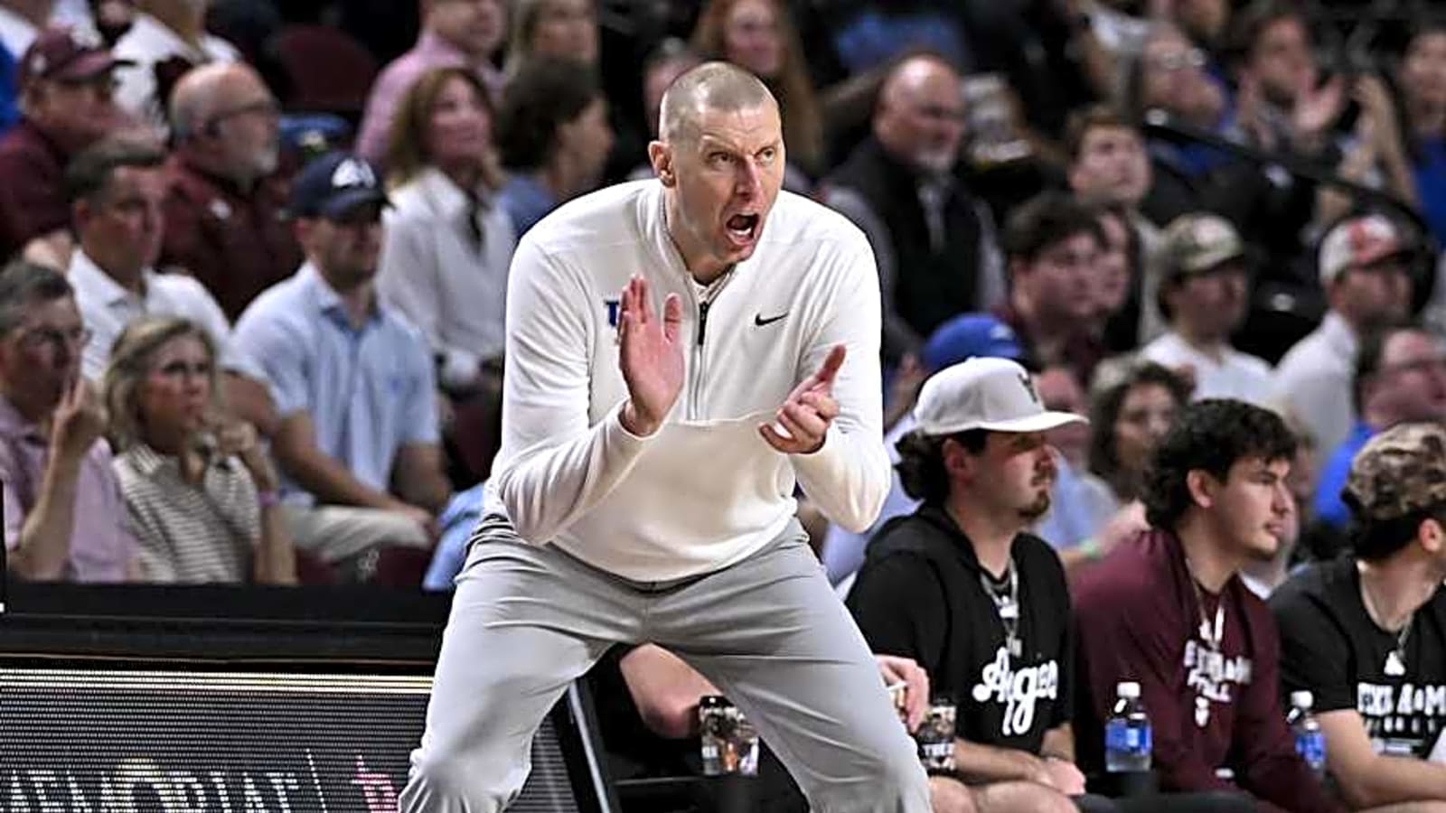 A five-star 2026 Kentucky target has committed to John Calipari and Arkansas