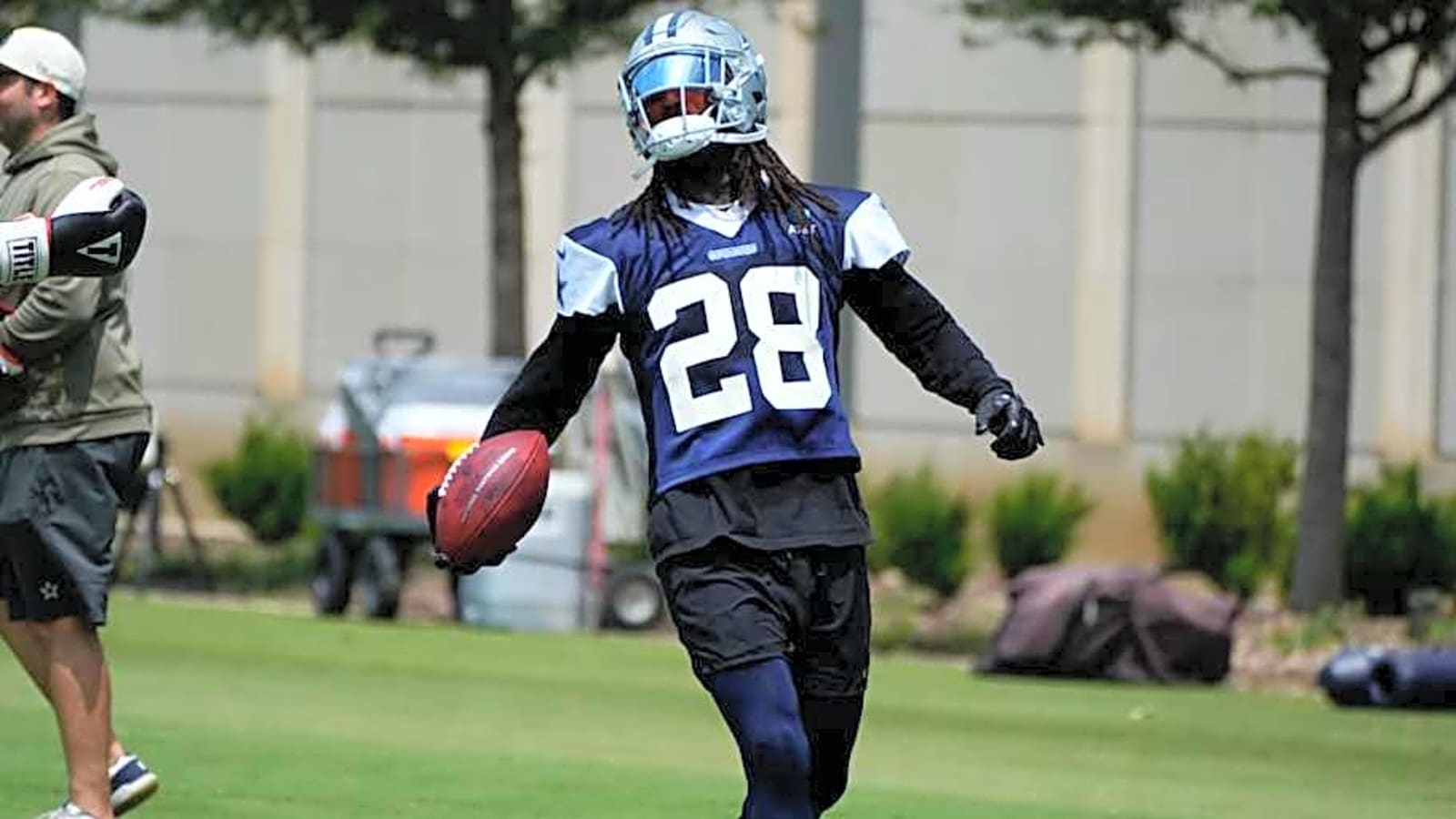 Dallas Cowboys lose veteran starter to injury during OTA practice