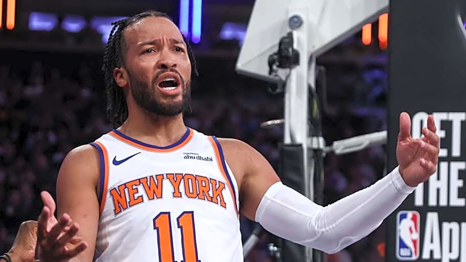 Knicks' Jalen Brunson Hints at Ongoing Injury Concern