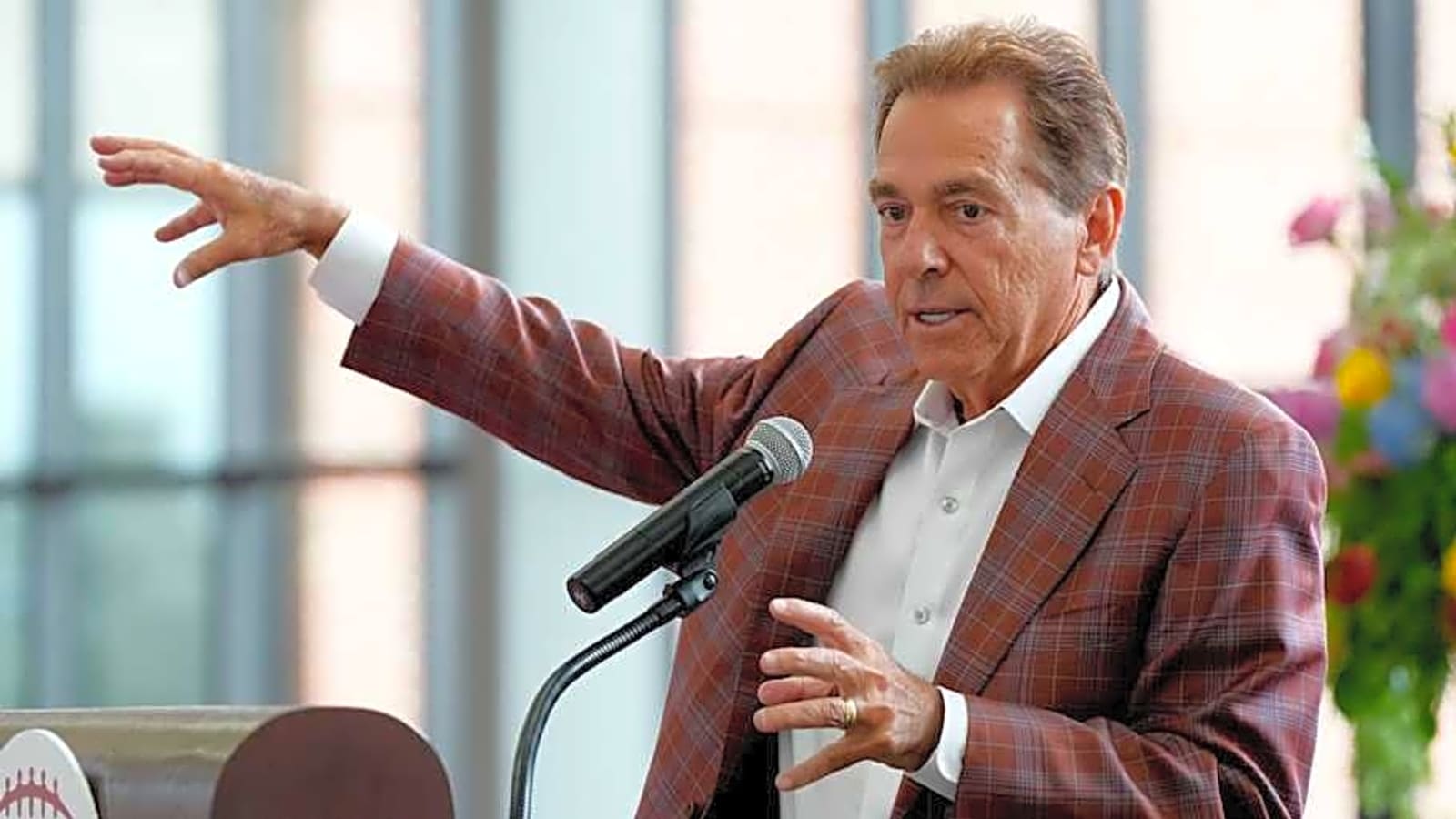 Nick Saban identifies college football’s best quarterback this season
