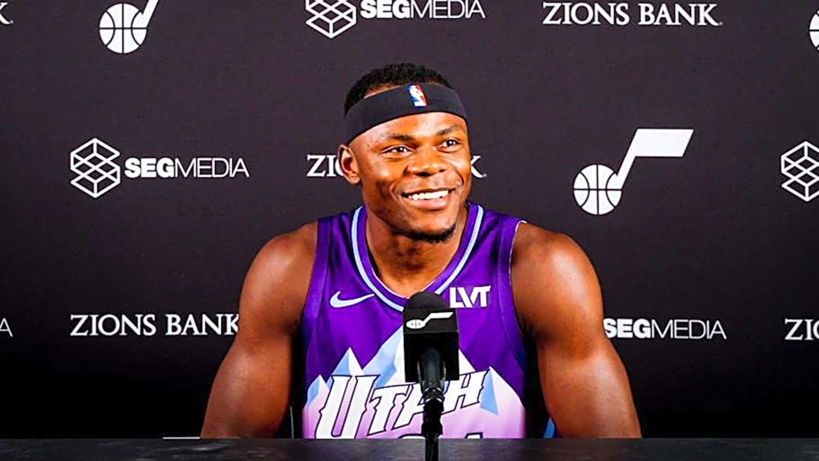 Utah Jazz Center May Be Signing Overseas