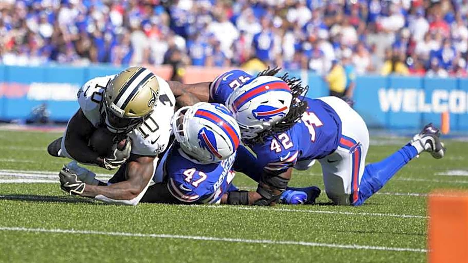 Bills&#39; starting LB unavailable for first Week 5 practice due to new injury