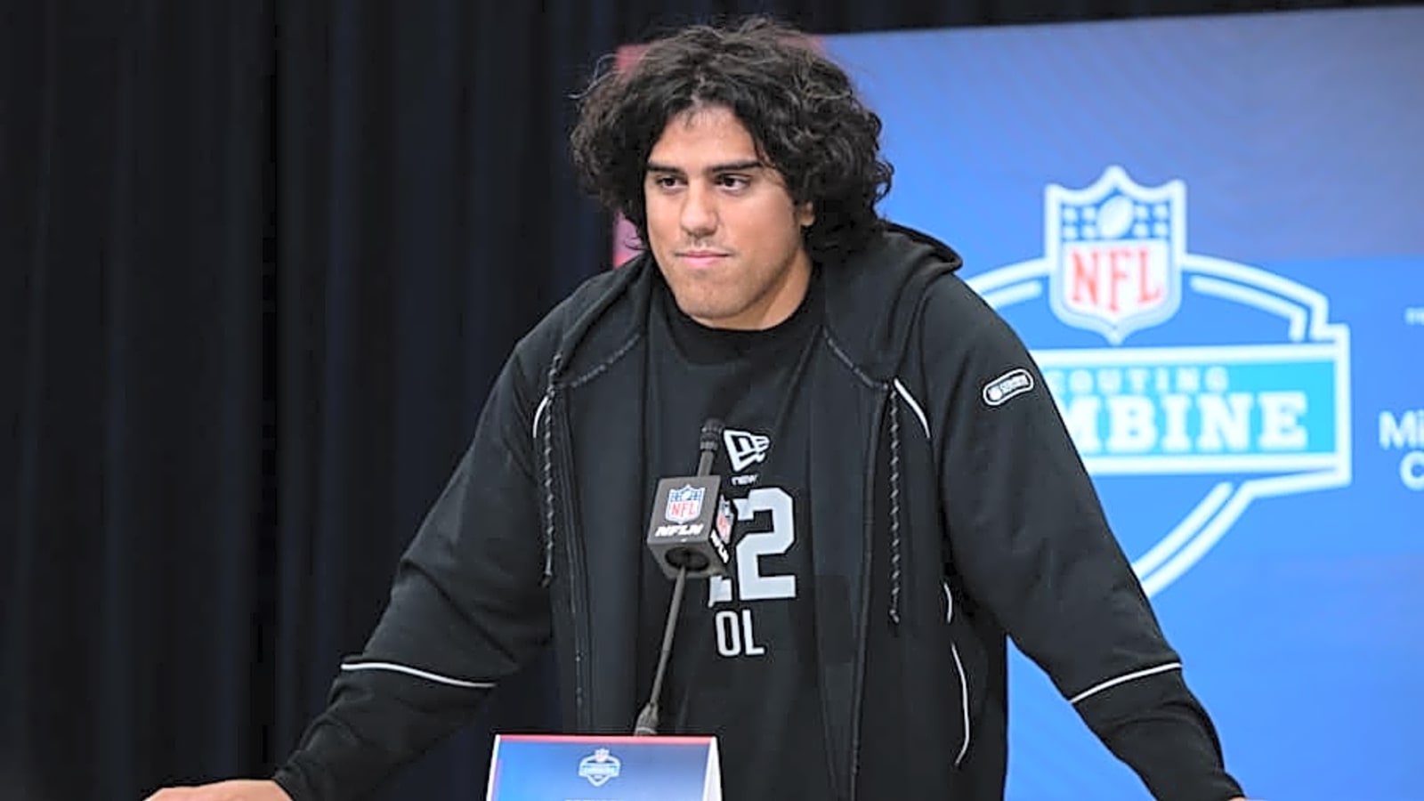 Cleveland Browns Could Decide To Move Right Tackle Draft Prospects to Blindside