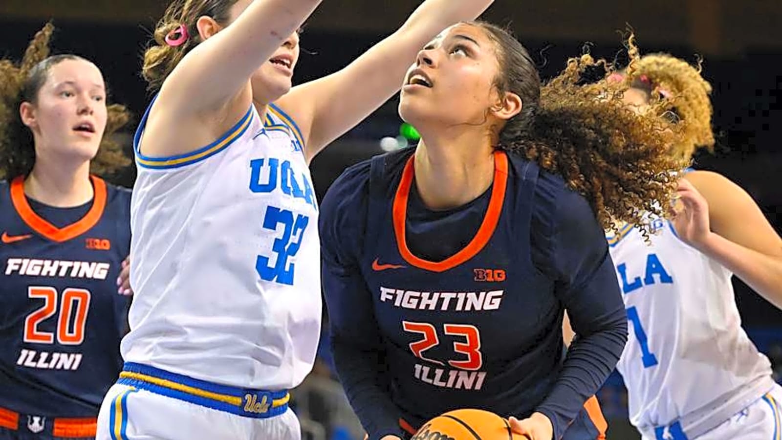 Former Illinois Forward Brynn Shoup-Hill Signs Pro Contract in Italy