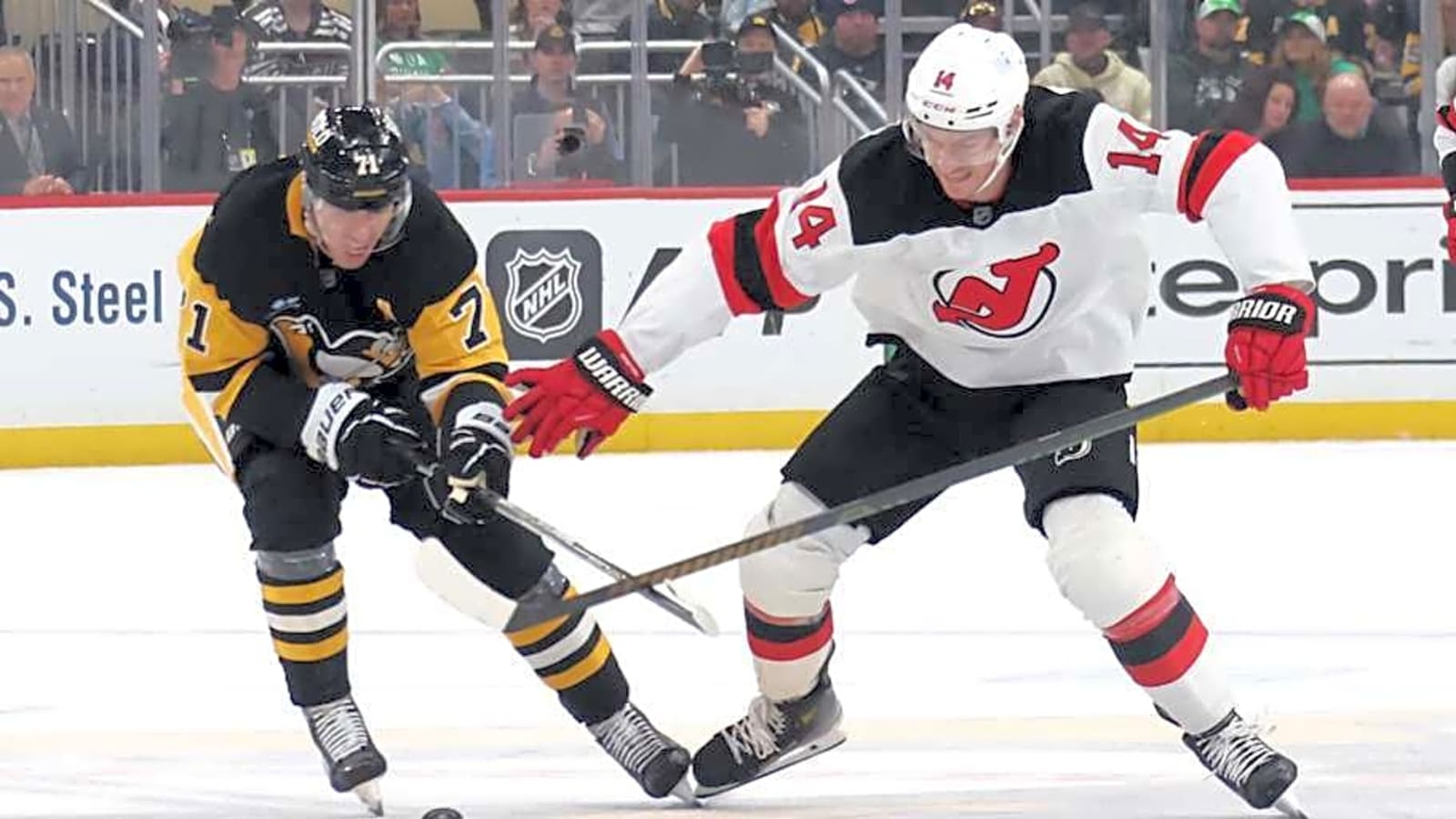 Stars Sign Former Devils Bruising Forward