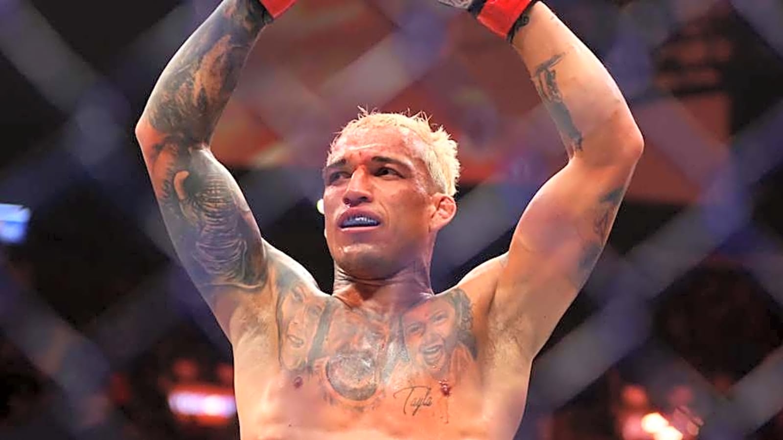 Charles Oliveira could send UFC community into shambles over Ilia Topuria fight