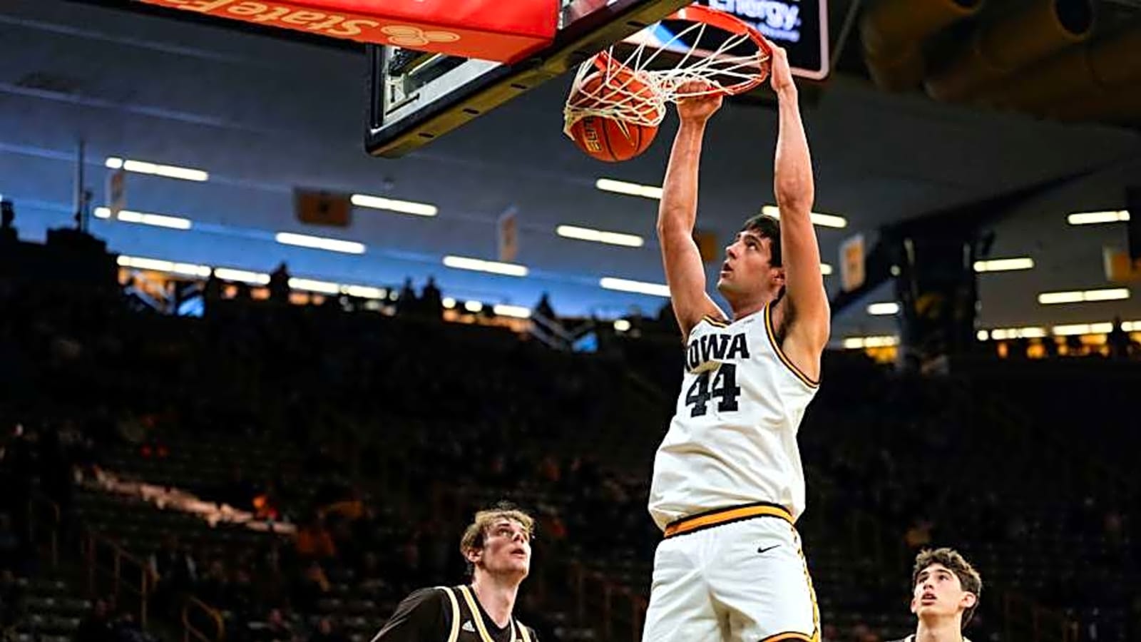 Iowa Continues Moving Up In Bracketology